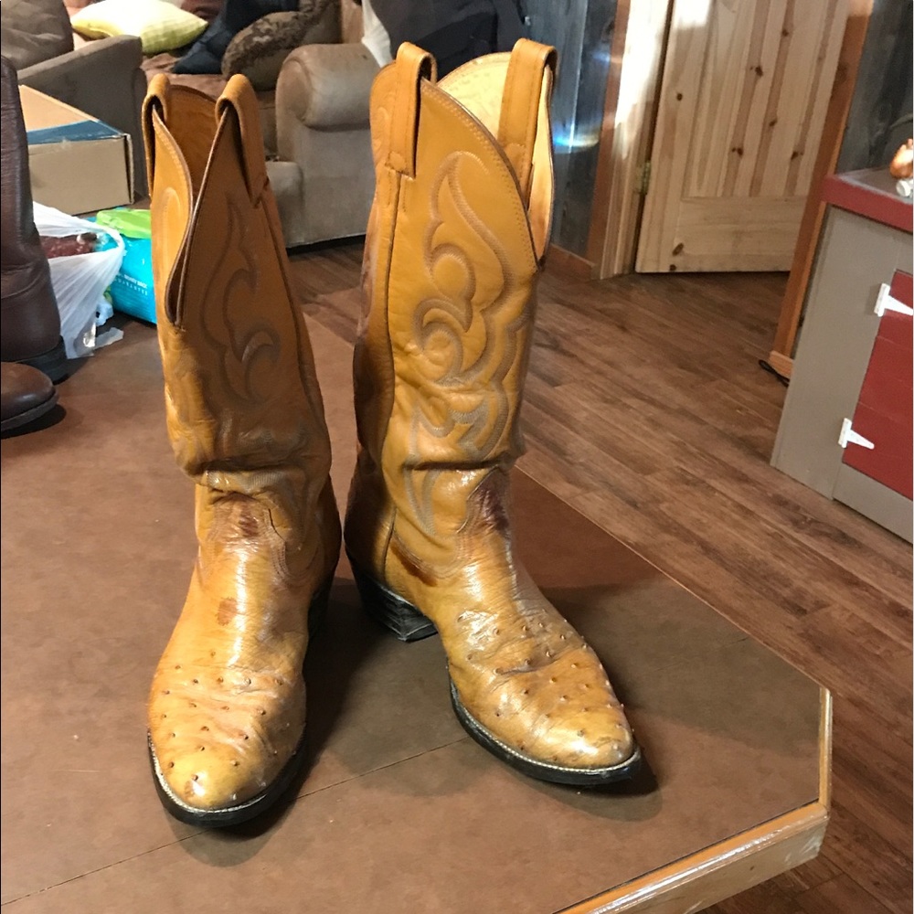 Ostrich skin and real leather boots 9 1/2 D